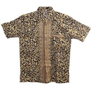 NWOT Men Indonesian Batik Short Sleeve Size M